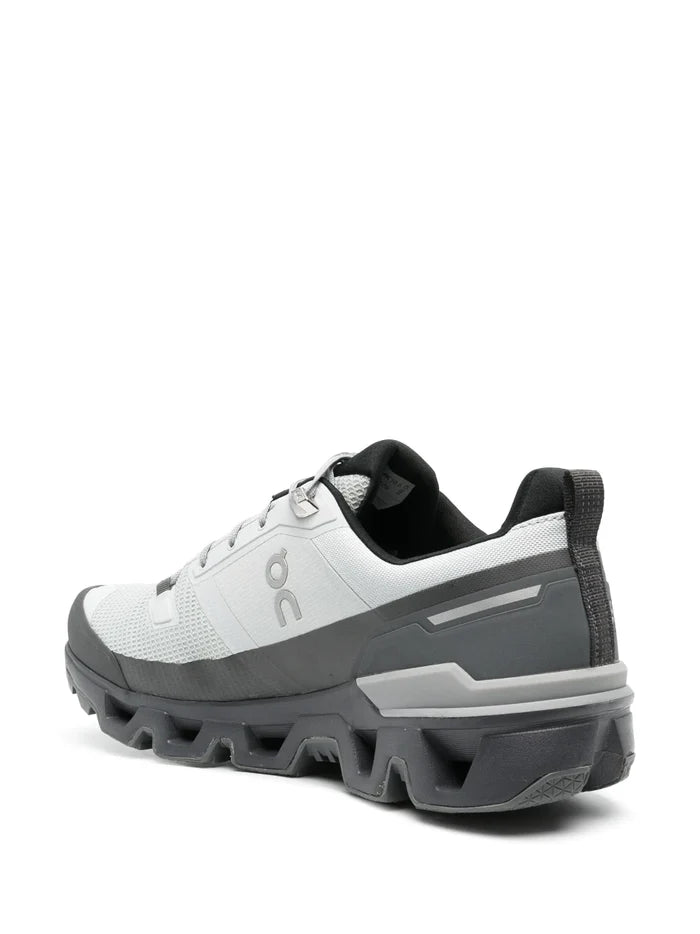 ON RUNNING Cloudwander Waterproof Glacier/Eclipse - MAISONDEFASHION.COM