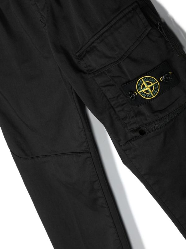 STONE ISLAND KIDS Logo-Patch Cargo Sweatpants Black - MAISONDEFASHION.COM