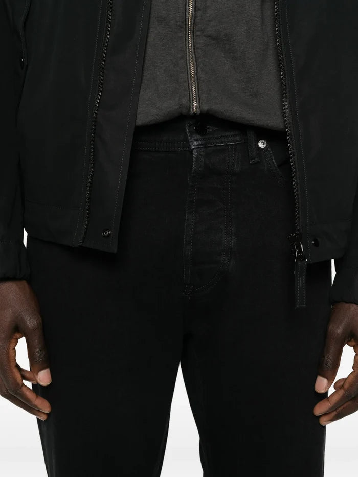 STONE ISLAND Logo Patch Slim Fit Jeans Black - MAISONDEFASHION.COM