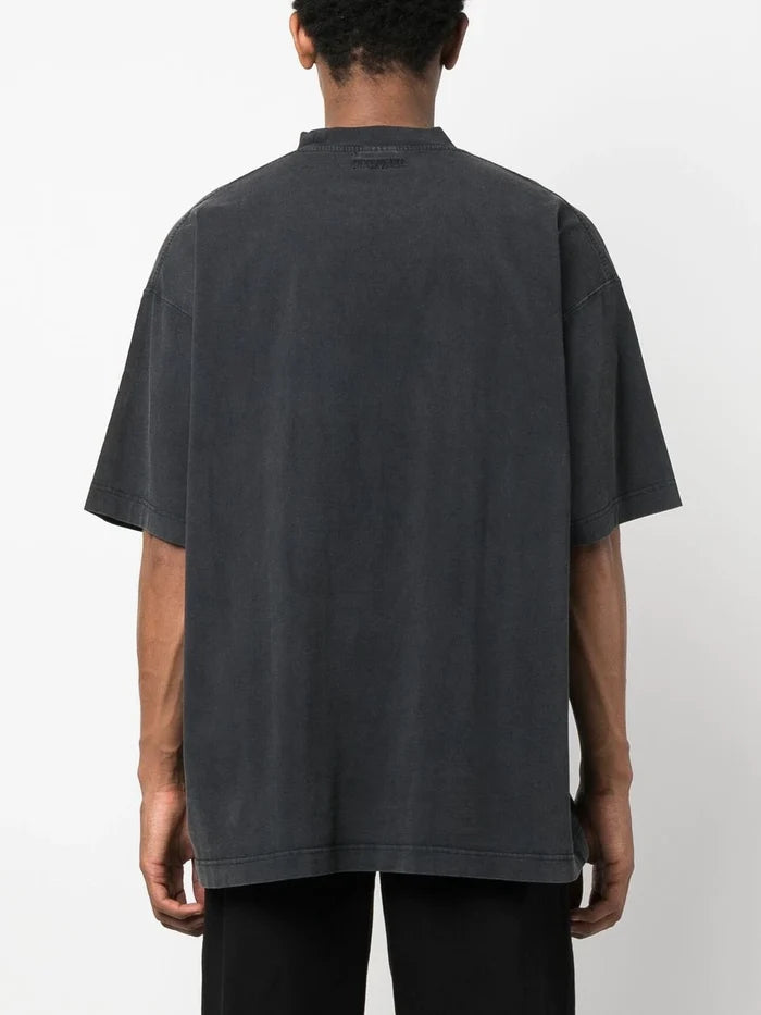 VETEMENTS Limited Edition T-Shirt Washed Black - MAISONDEFASHION.COM