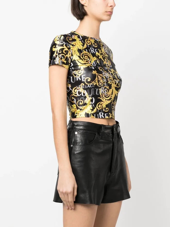 VERSACE WOMEN Baroque Print Cropped T-Shirt Black/Gold - MAISONDEFASHION.COM