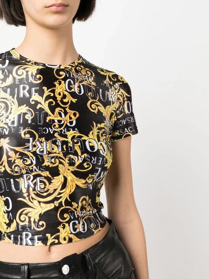 VERSACE WOMEN Baroque Print Cropped T-Shirt Black/Gold - MAISONDEFASHION.COM