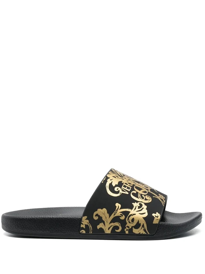 VERSACE WOMEN Baroque Print Sliders Black/Gold - MAISONDEFASHION.COM