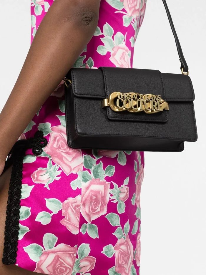 VERSACE WOMEN Logo Chain Crossbody Bag Black/Gold - MAISONDEFASHION.COM